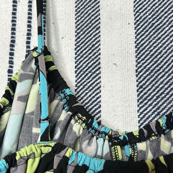 NWT Urban Outfitters Capri Hanky Hem Cami Crop Tank - Picture 5 of 5